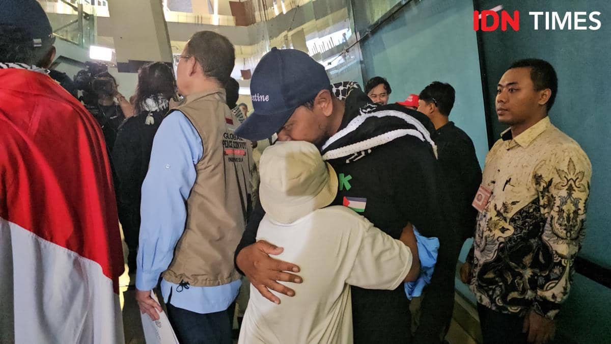 Hanan Wira Al Ghazi sambut kedatangan sang ayah usai diculik tentara Israel