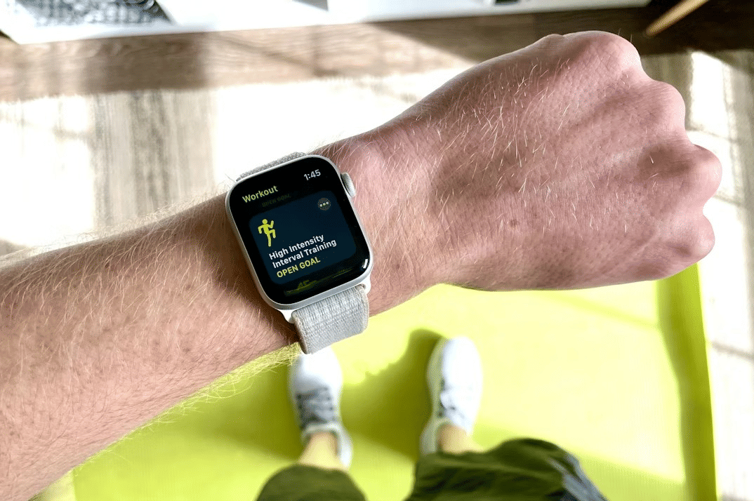ilustrasi smartwatch