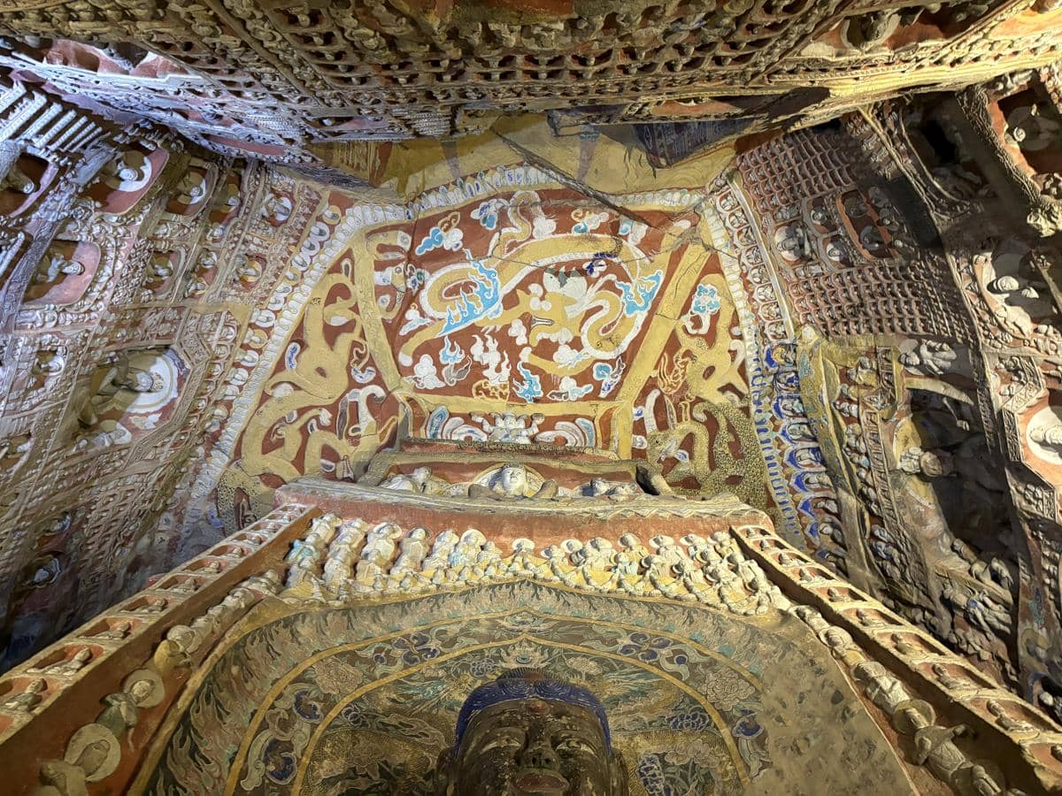 Yungang Grottoes menunjukkan perpaduan seni dari berbagai budaya kuno.