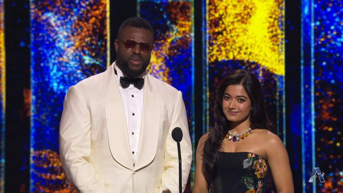 Winston Duke dan Rashmika Mandana di Anime Awards 2026 (youtube.com/crunchyroll)