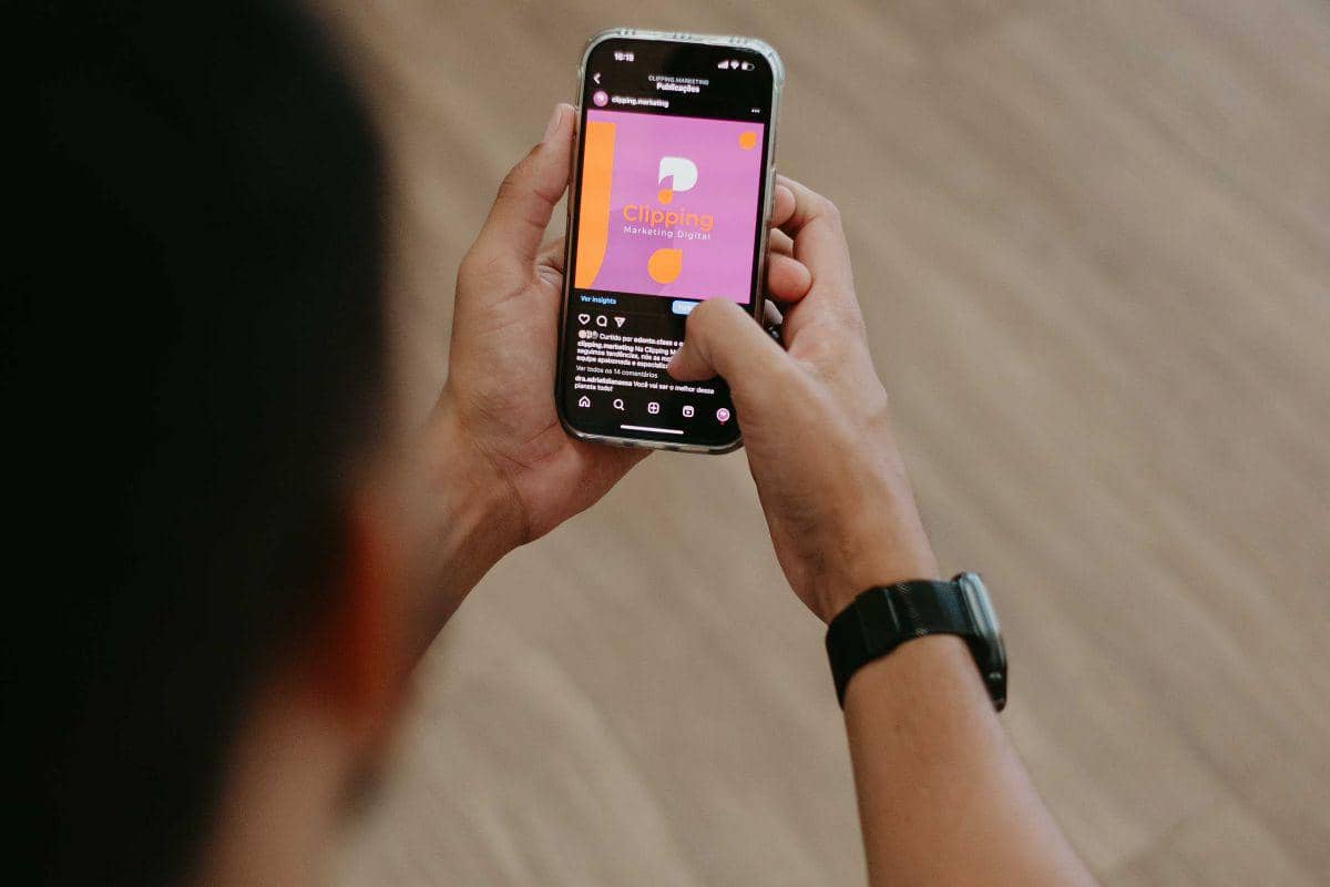 ilustrasi aplikasi Instagram