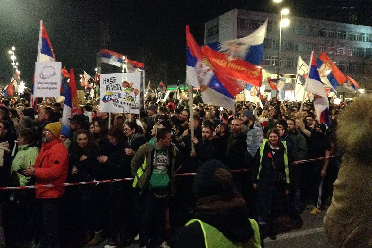 protes di Serbia