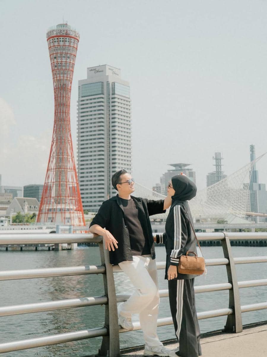 Febby Rastanty saat liburan di Gunung Fuji, Jepang
