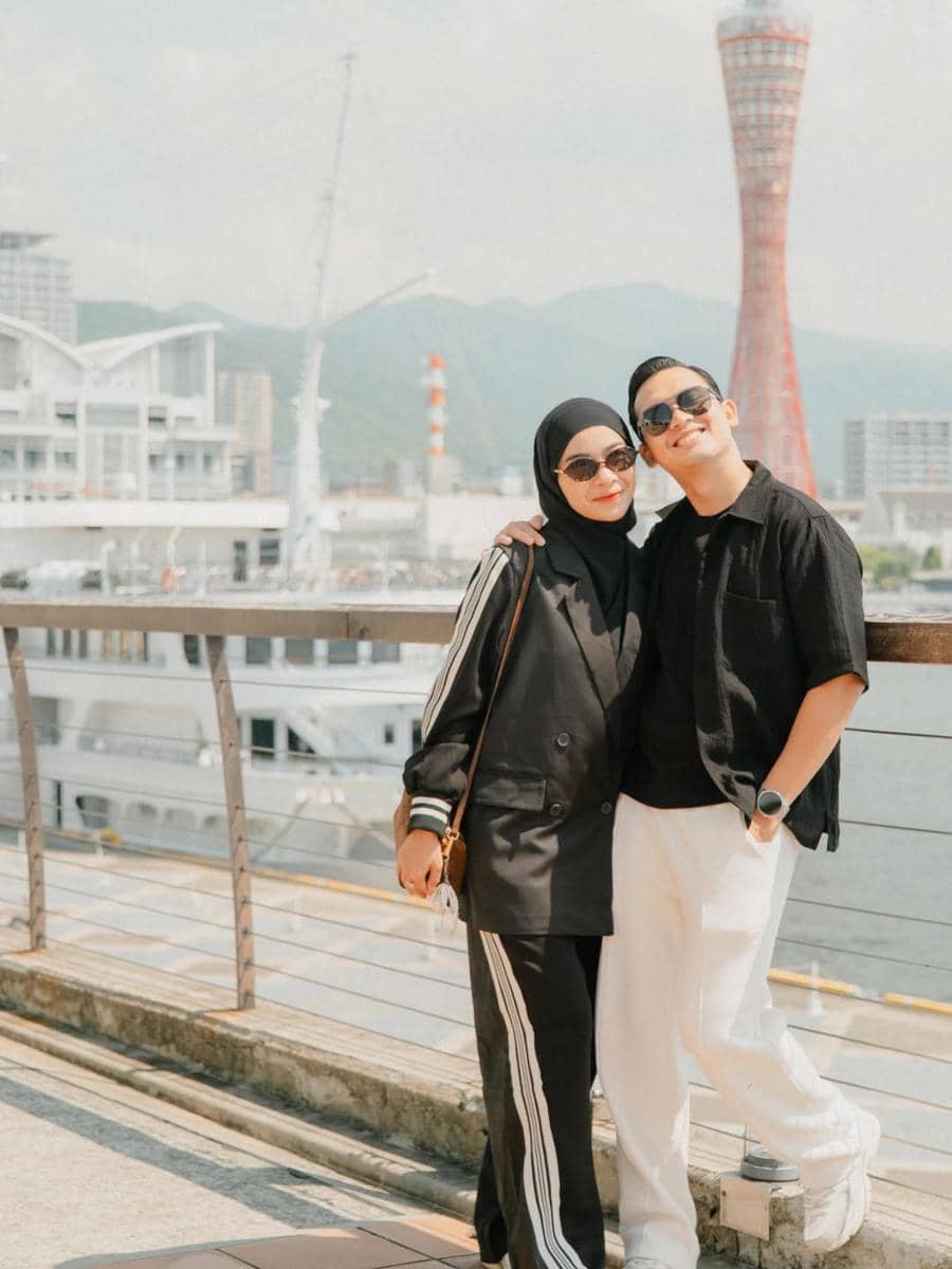 Photoshoot Ikbal Fauzi dan istri di pelabuhan Kobe