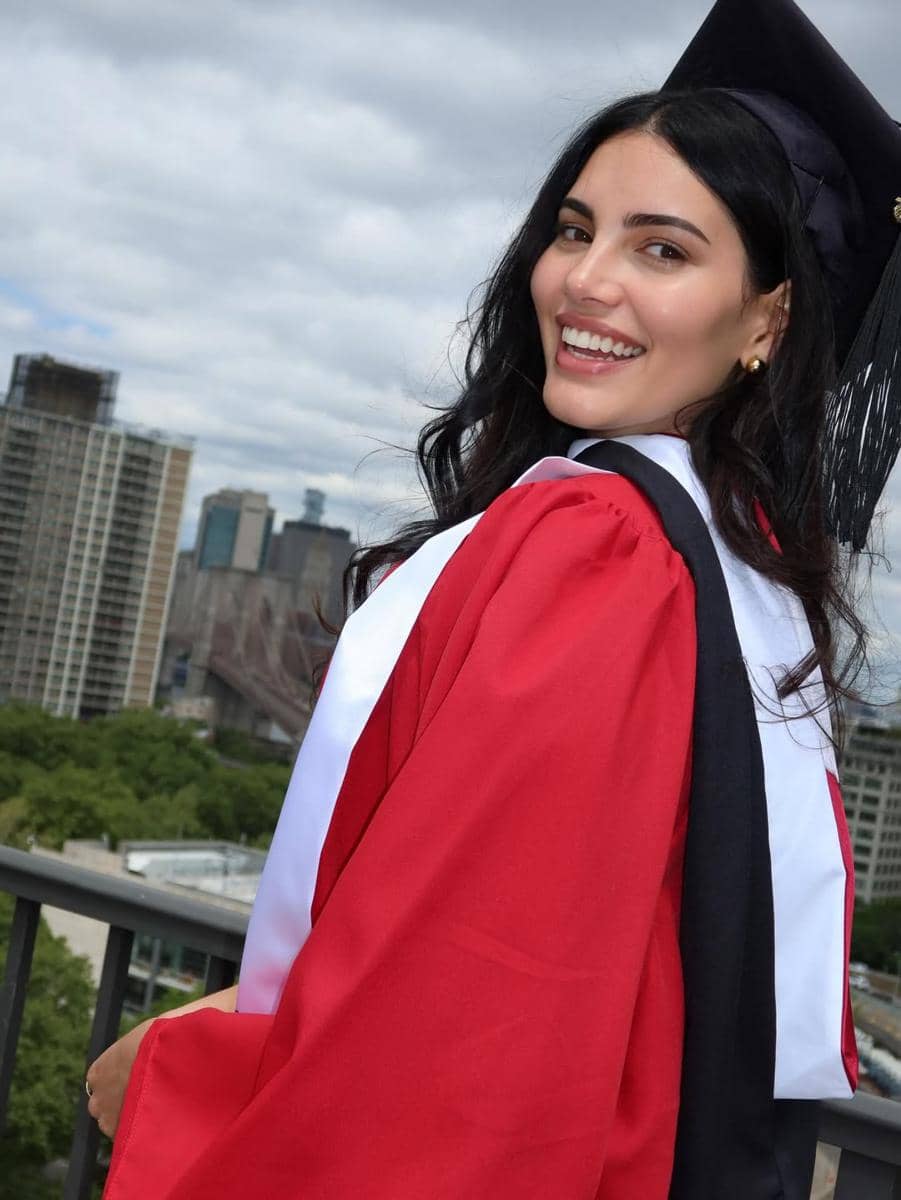 potret kelulusan Miss World 2016 Stephanie Del Valle 
