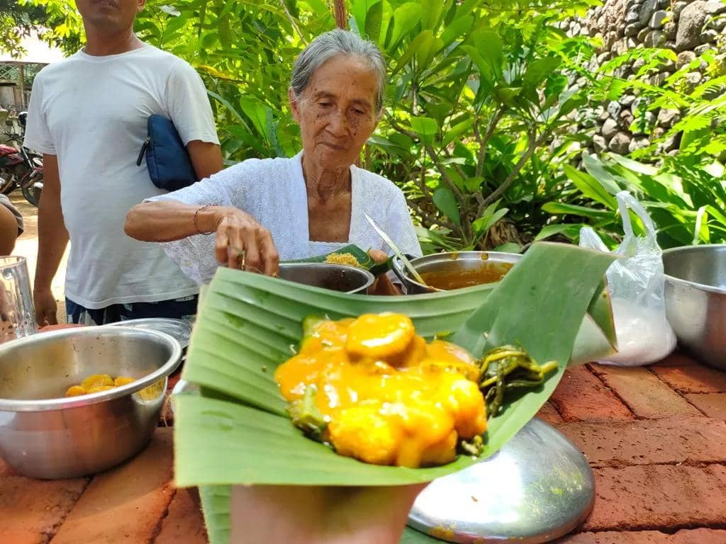 jukut base baas desa tamblang.jpg