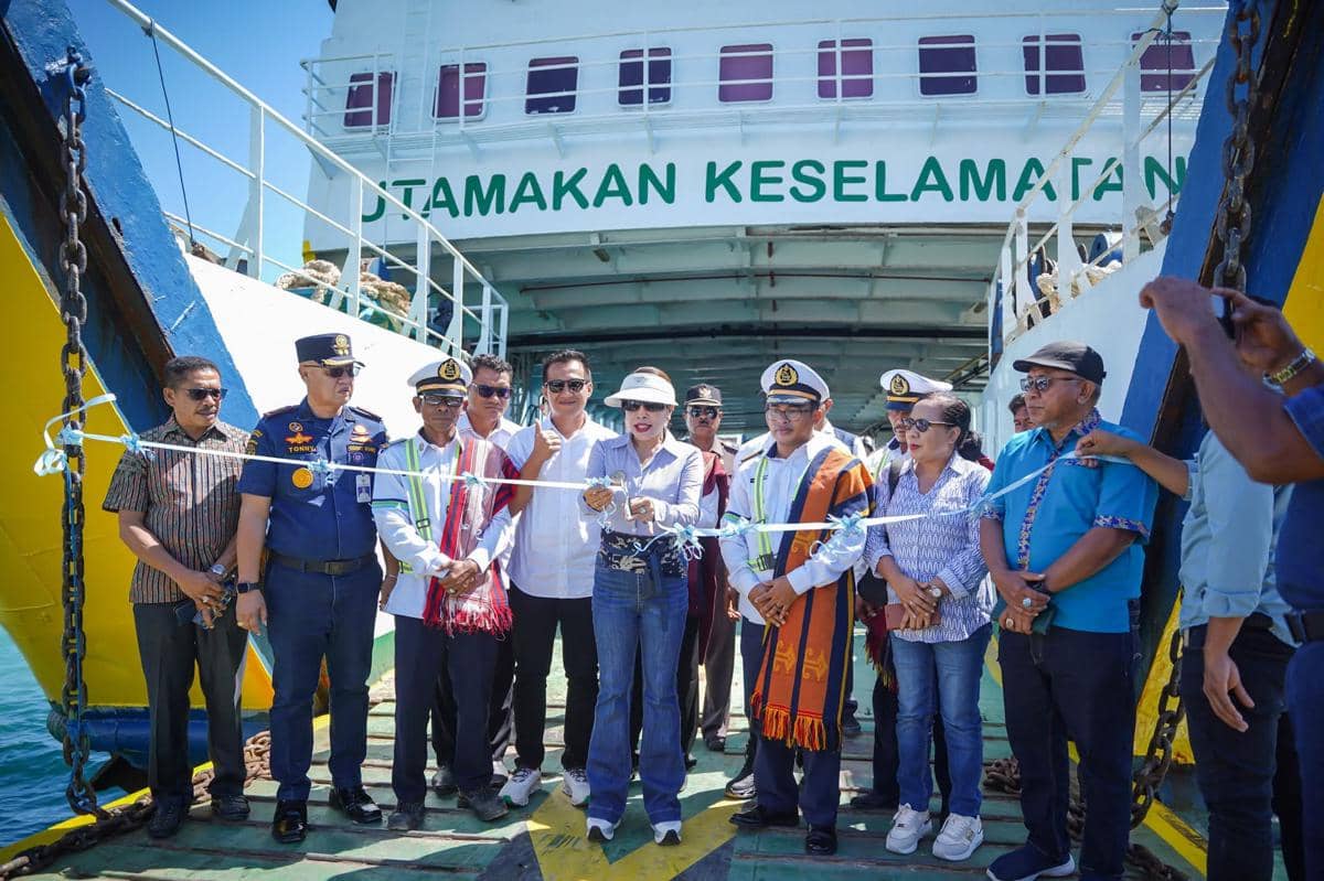 KMP Cakalang Berlayar Perdana di Rute Waikelo NTT – Sape NTB