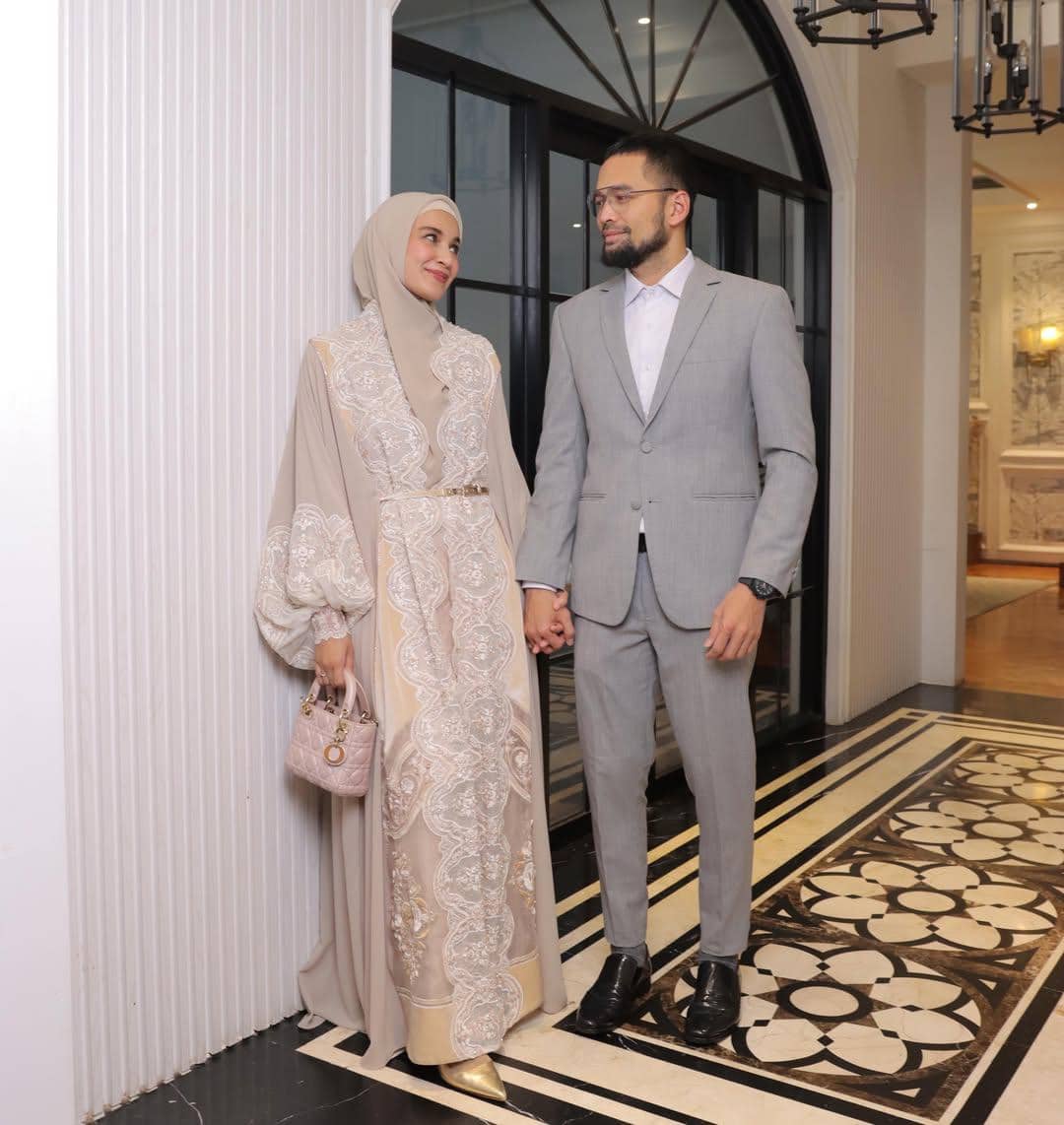 Teuku Wisnu dan Shireen Sungkar.