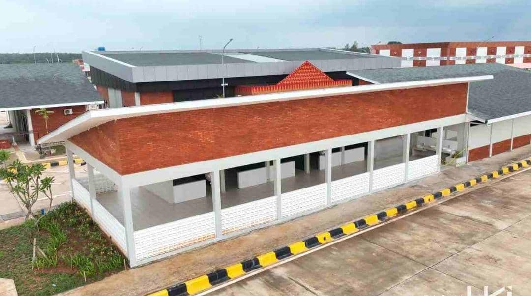 Rest area jalan Tol Palembang-Betung.