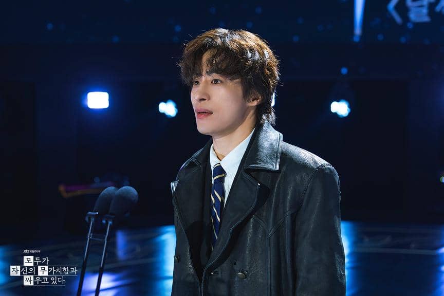 Penjelasan Ending We Are All Trying Here, Hwang Dong Man Sukses?