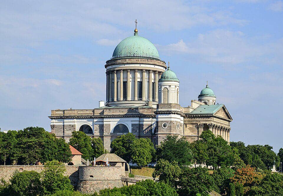 Basilika di Esztergom