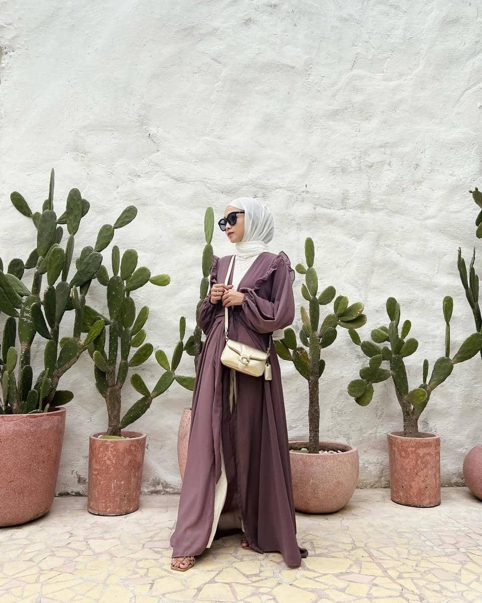 OOTD ke Pantai ala Syindi Lucia