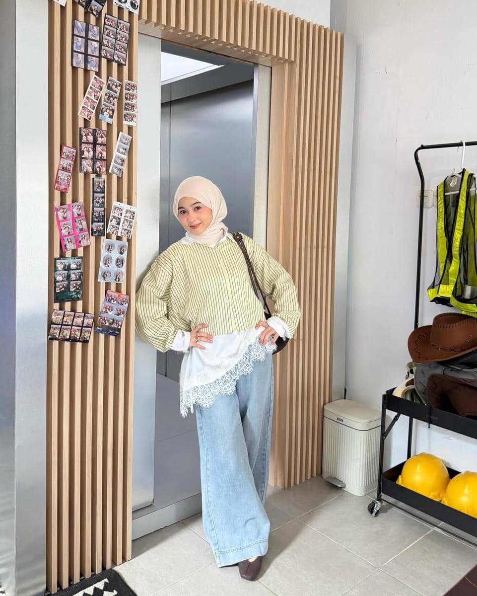 OOTD Blue Jeans ala Syindi Lucia