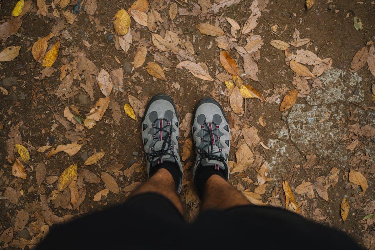 5 Penyebab Kaki Pendaki Sering Melepuh Saat Trekking