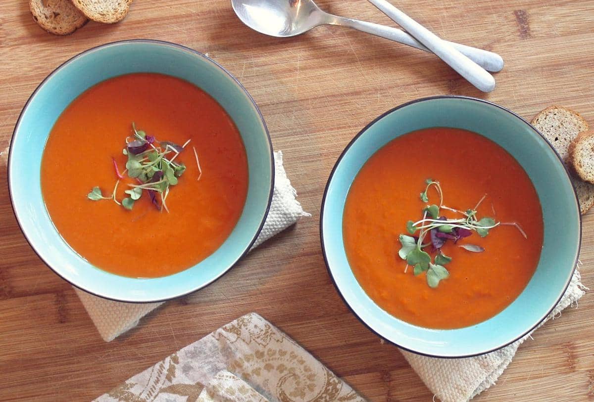 ilustrasi tomato soup 