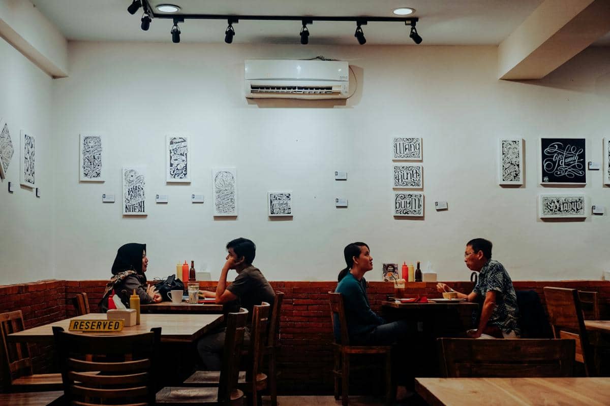 ilustrasi wisata kuliner di Solo 