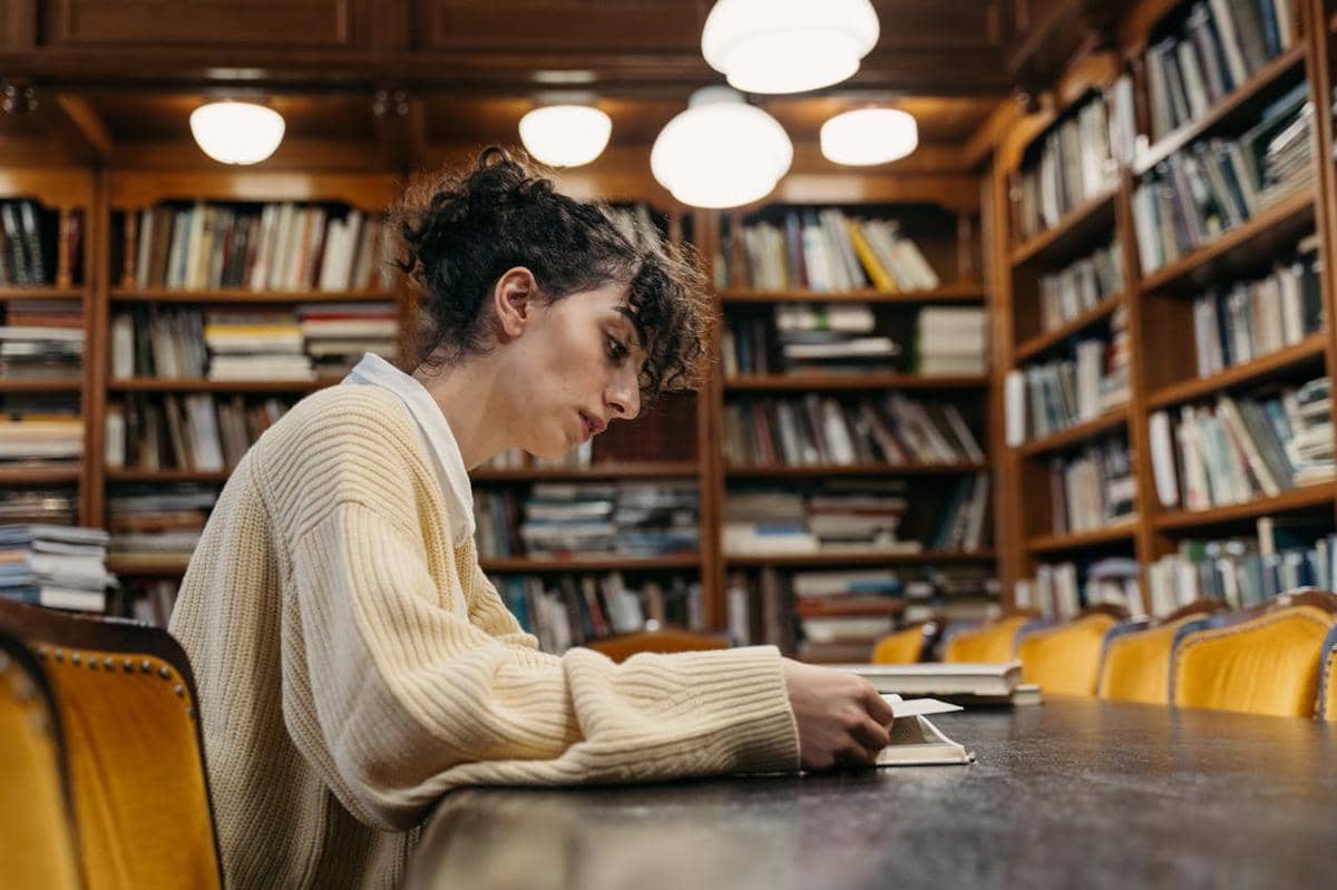Sering Gagal Menamatkan Buku? Coba Metode Immersive Reading!