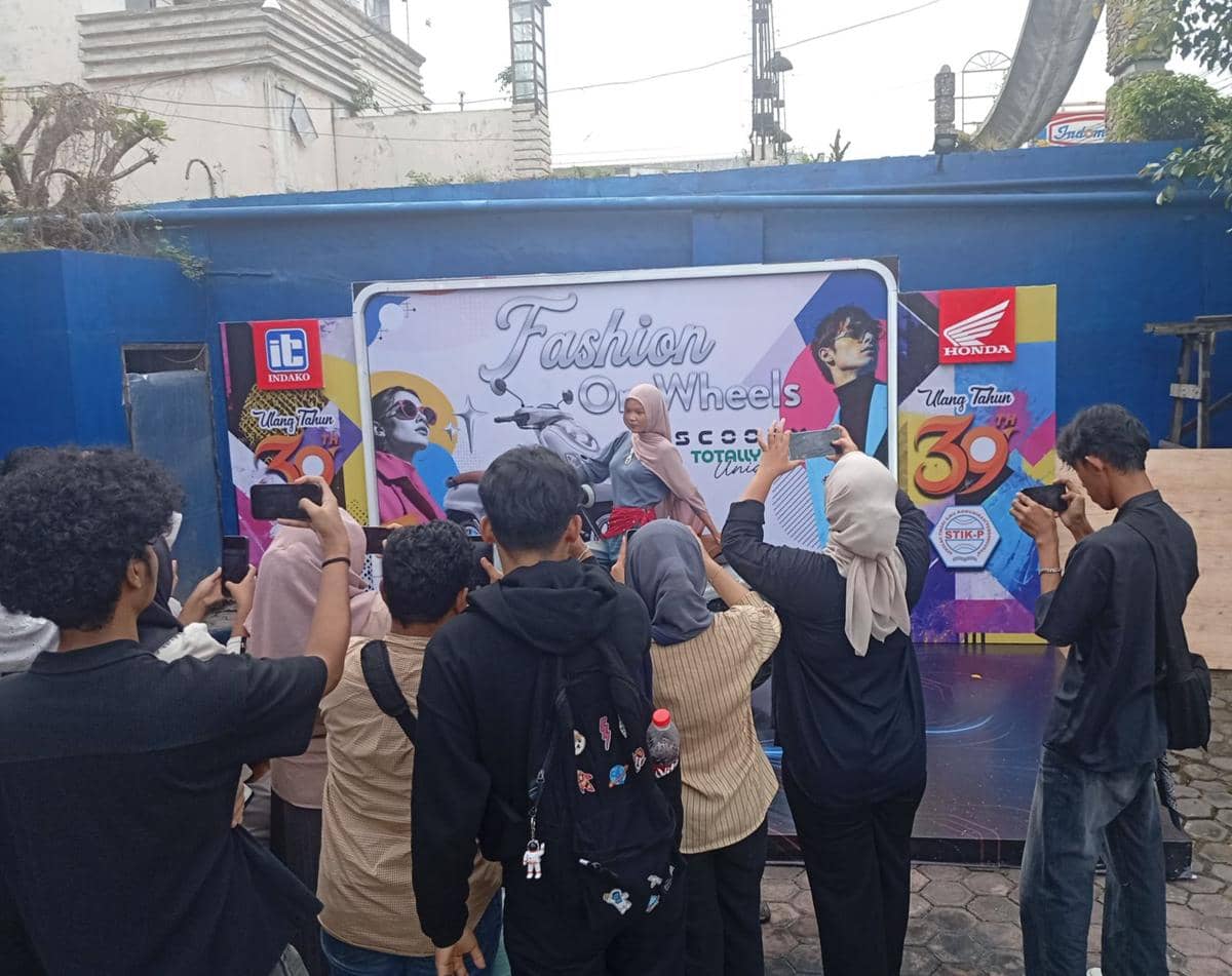 Dies Natalis Ke-39, Kampus STIK-P Medan Gelar Fashion on Wheels