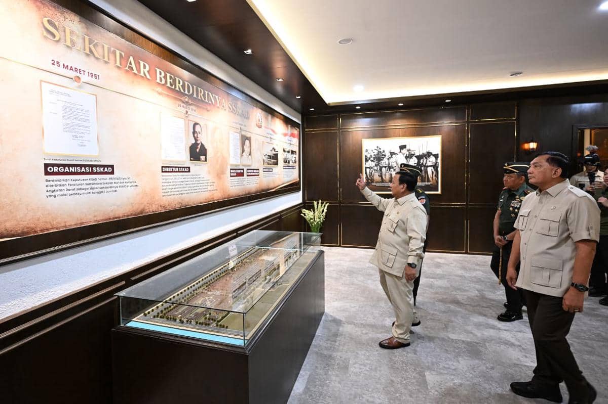 Presiden Prabowo Subianto meresmikan renovasi Museum dan Perpustakaan Sekolah Staf dan Komando Angkatan Darat (Seskoad) di Kota Bandung, Jaw