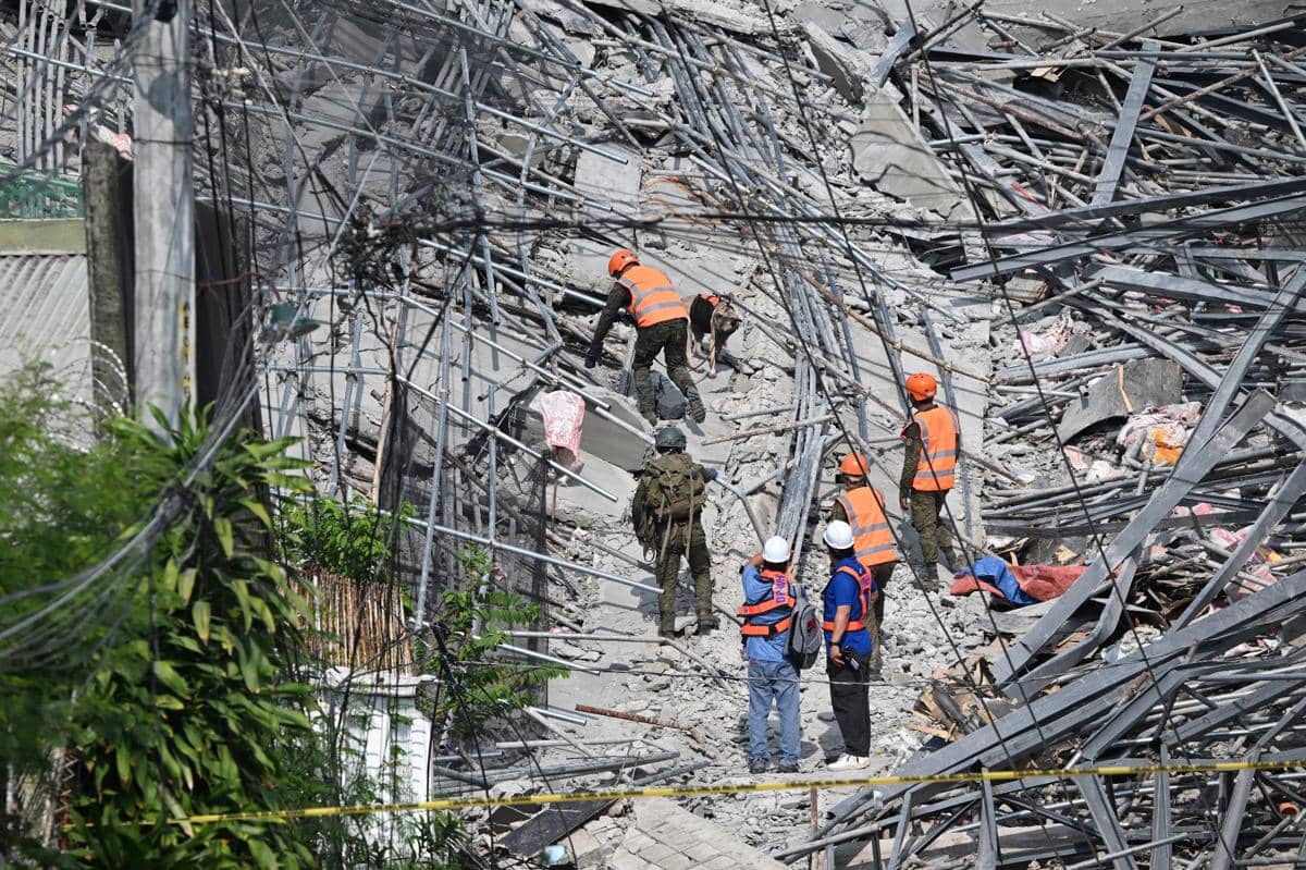 Gedung Ambruk di Filipina, 3 Orang Tewas dan 17 Hilang
