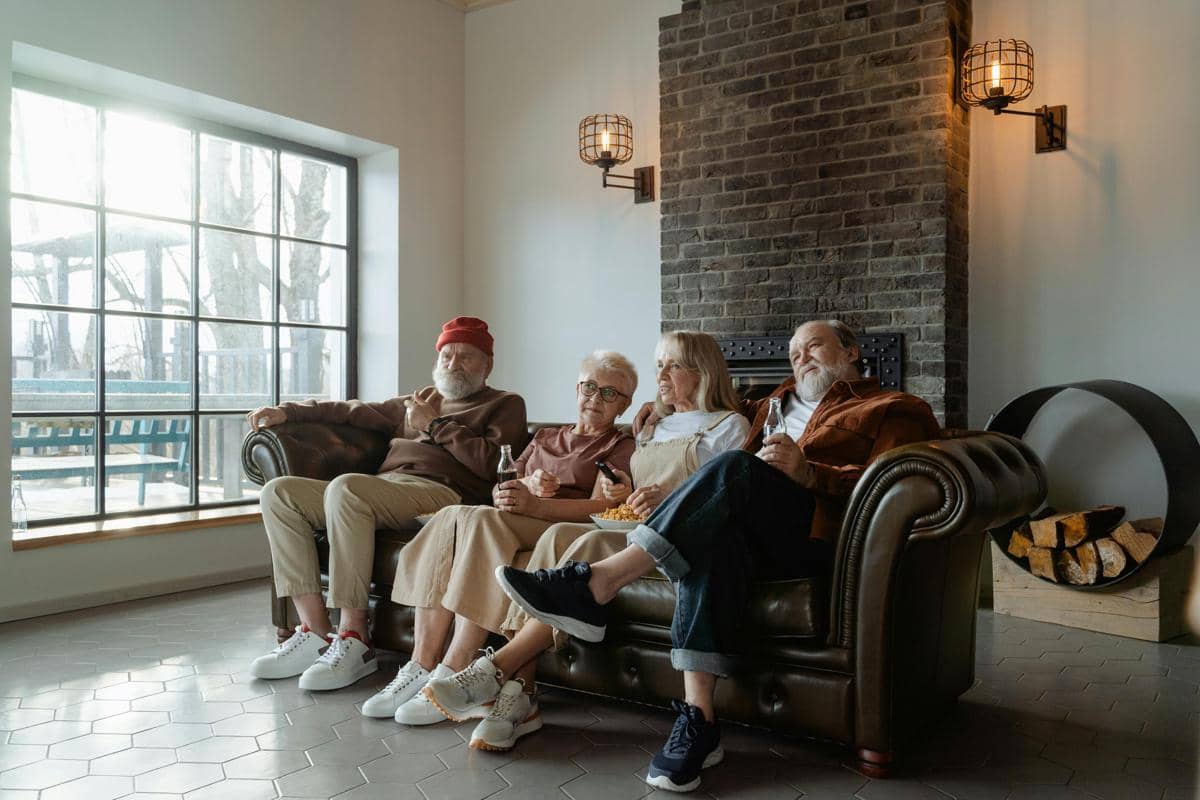 ilustrasi komunitas senior living modern