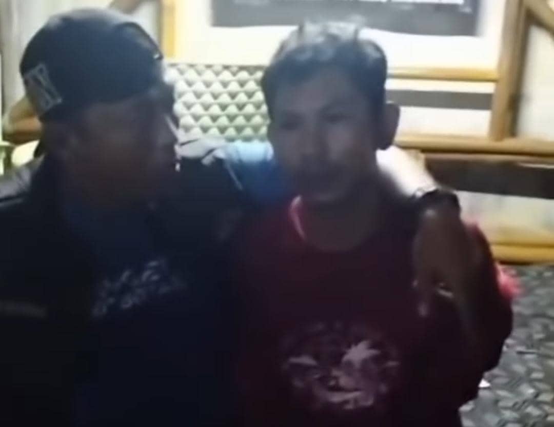 Pelaku pembunuhan lansia di Empat Lawang saat diringkus polisi. 