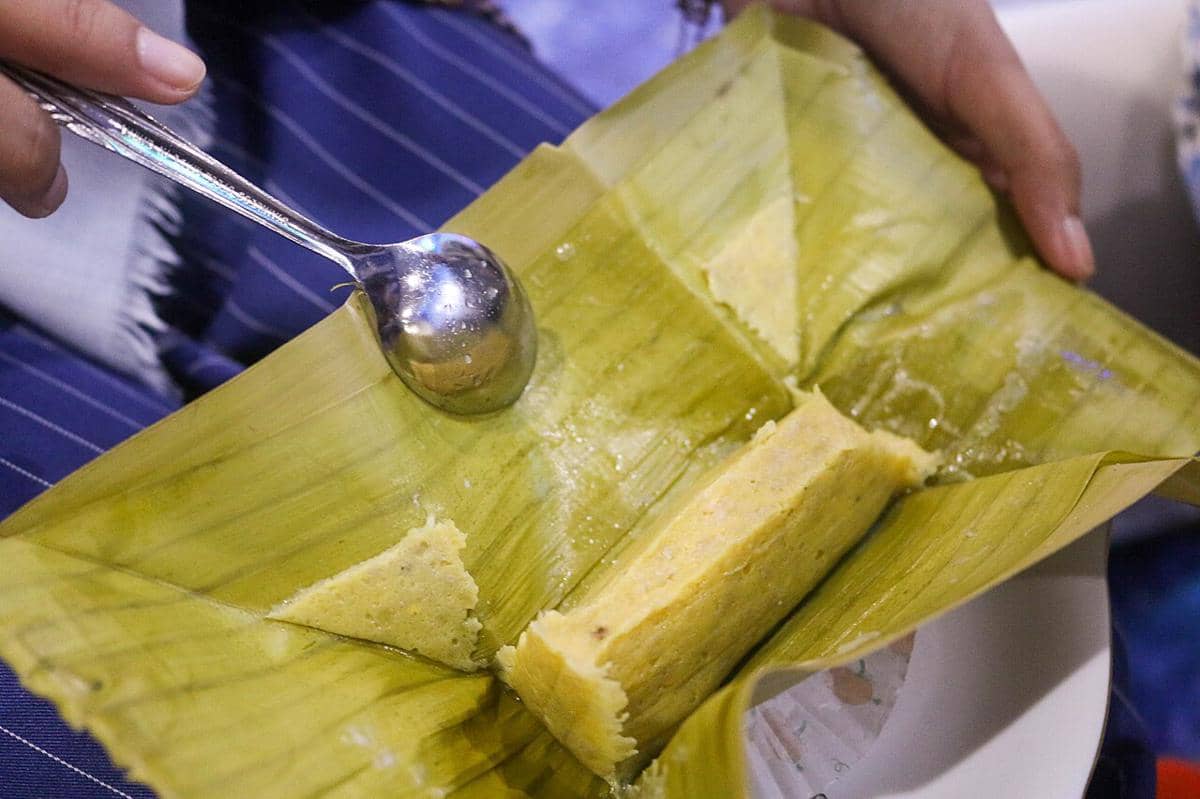 Barongko, salah satu makanan tradisional khas Sulawesi Selatan.