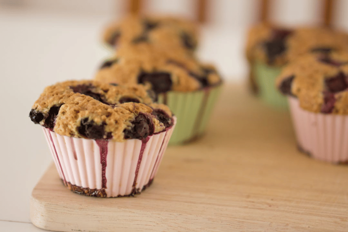 Resep Bikin Banana Walnut Berry Muffin, Moist dan Harum