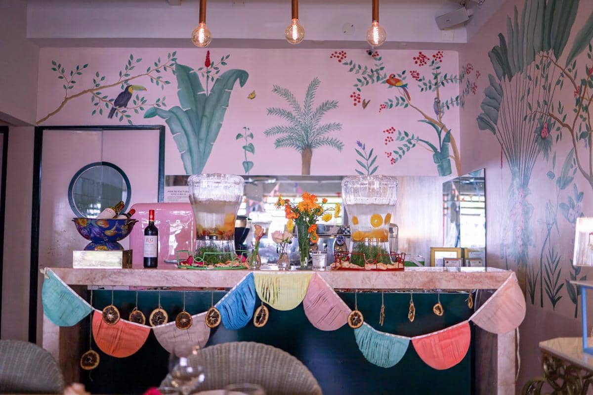 Ilustrasi whimsical interior 