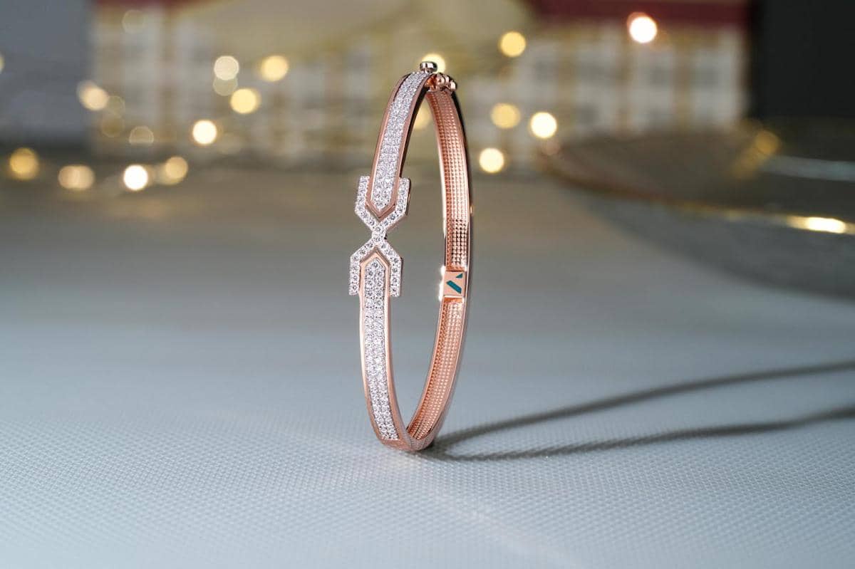 ilustrasi emas rose gold