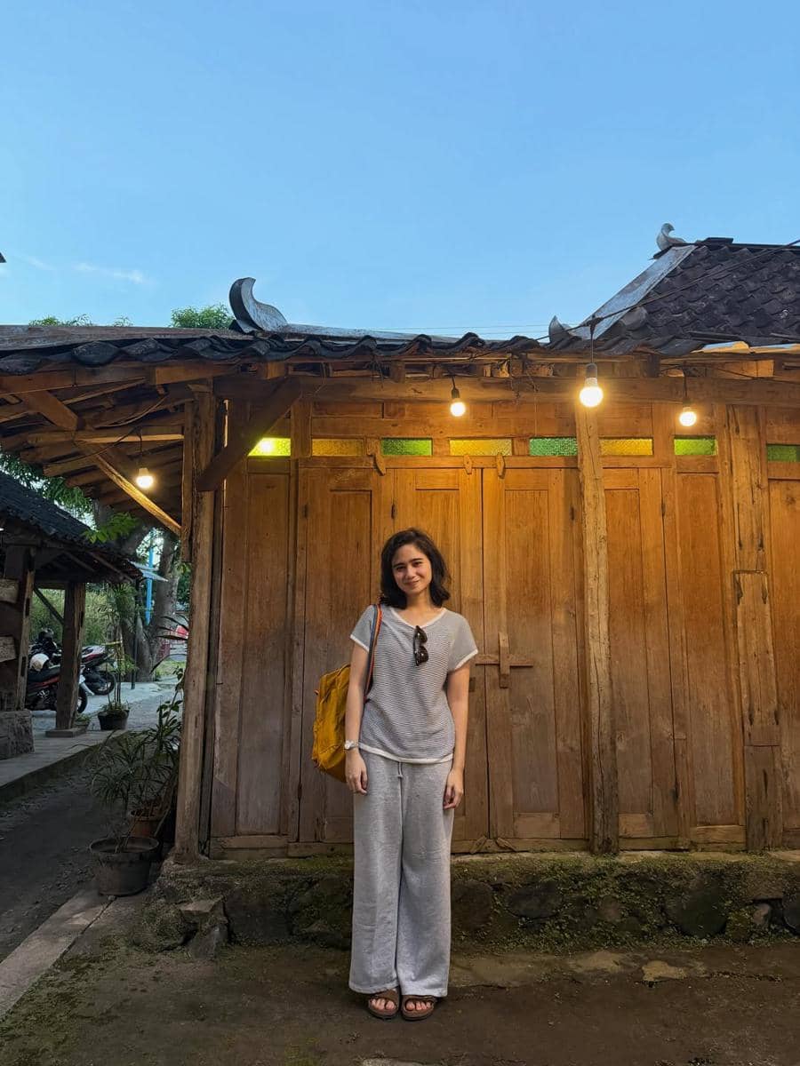 Tissa Biani jalan-jalan di Kota Solo