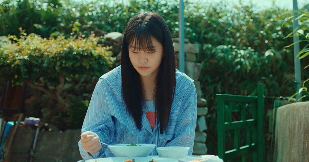 Yeri sebagai Seo Anna di Azure Spring.
