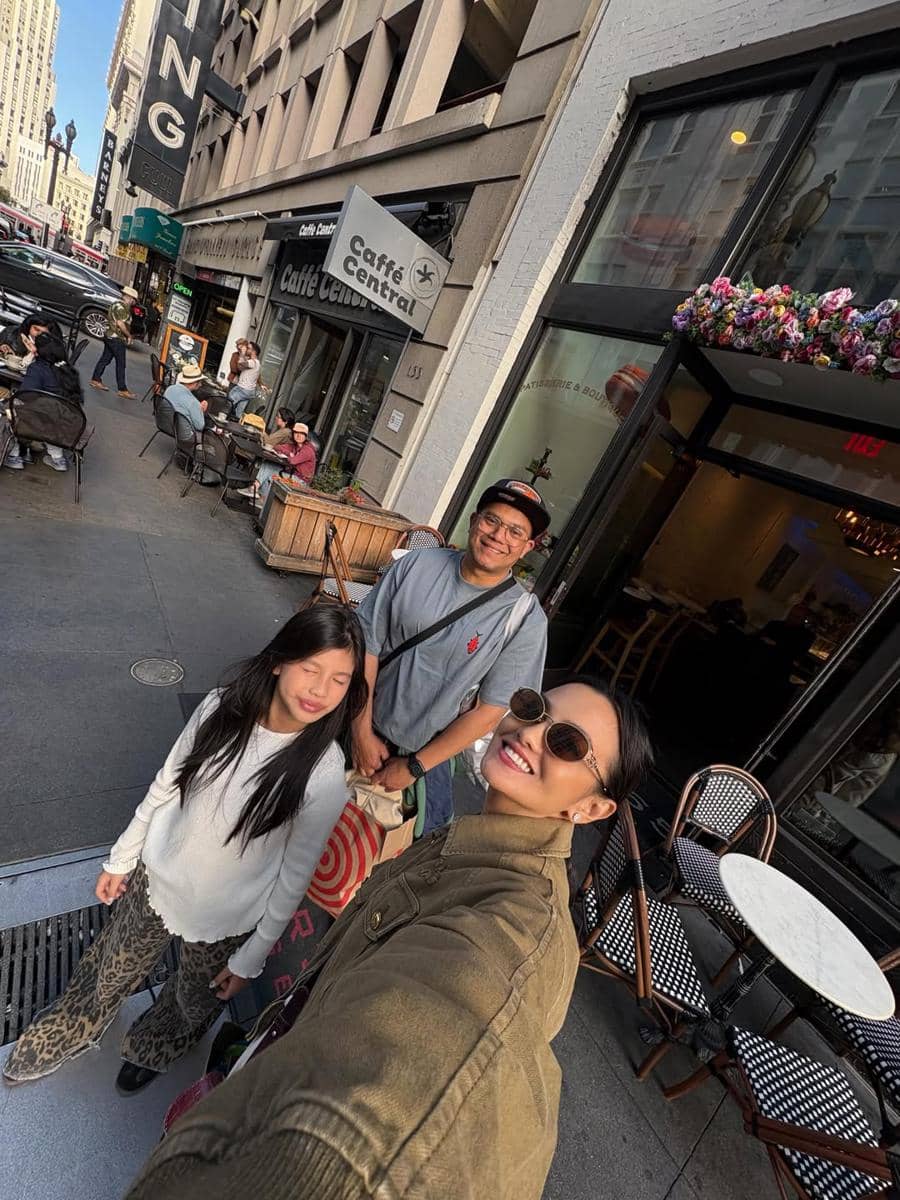 Ririn Ekawati dan Cattleya jalan-jalan di San Fransisco
