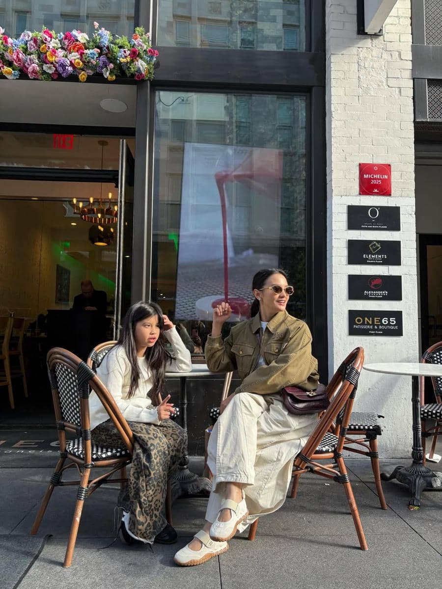 Ririn Ekawati dan Cattleya jalan-jalan di San Fransisco