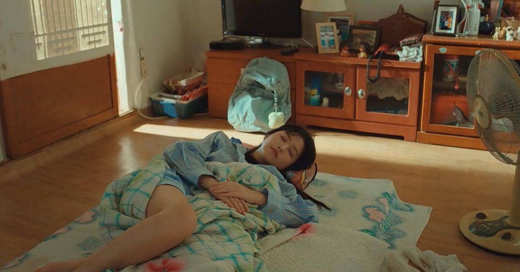 Yeri sebagai Seo Anna di Azure Spring.