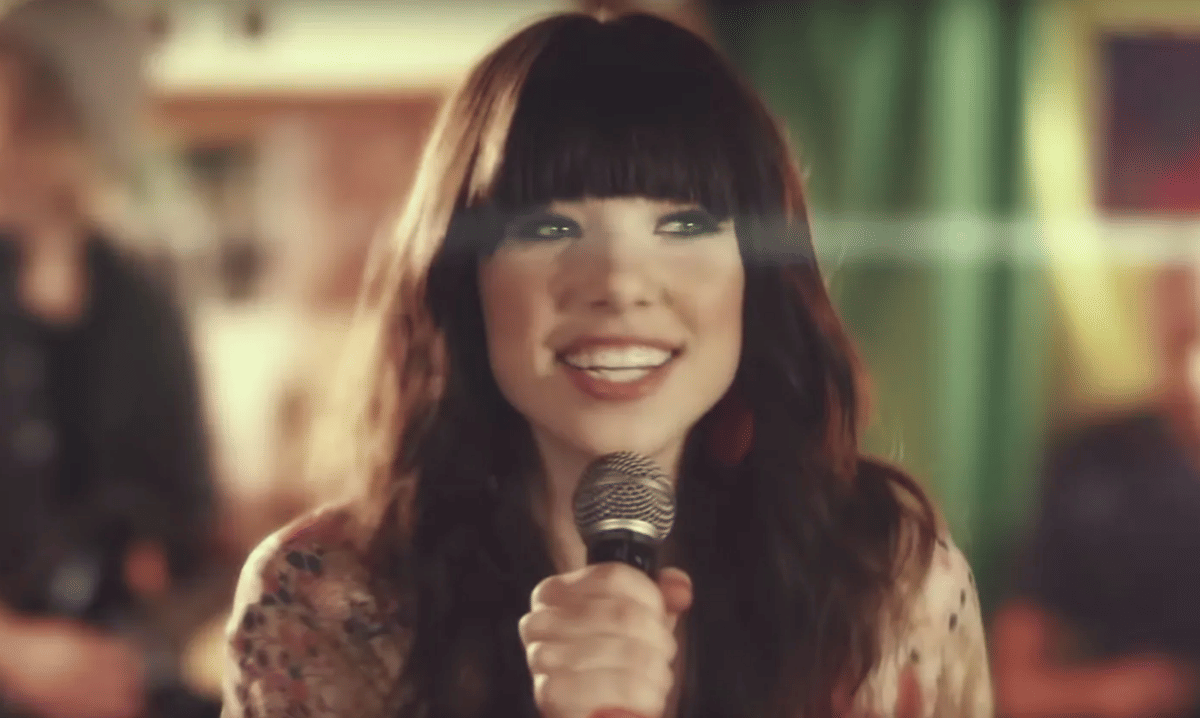 Lirik Lagu Call Me Maybe - Carly Rae Jepsen yang Viral di TikTok