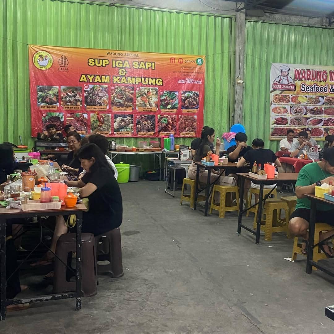 suasana Warung Spesial Iga Sapi & Ayam Kampung Mba Dila (instagram.com/supnyambadila)