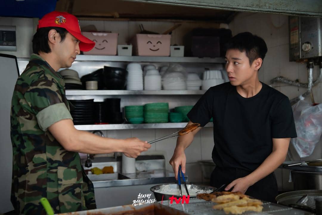 7 Misi Kang Seong Jae Selama Cuti di The Legend of Kitchen Soldier