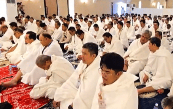 Suasana Khusyuk Selimuti Tenda Jemaah Indonesia saat Wukuf di Arafah
