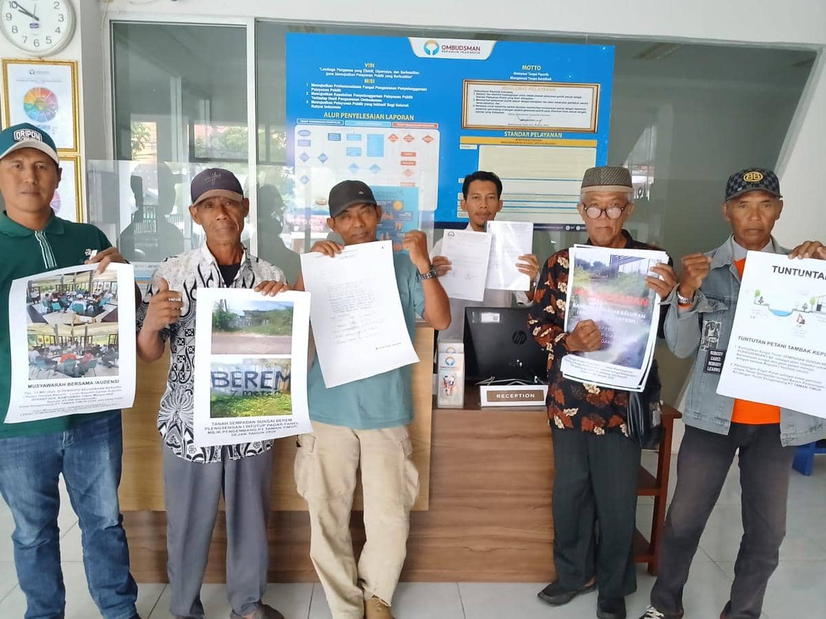 Serobot Sungai, Petani Surabaya Laporkan Proyek Padel ke Ombudsman