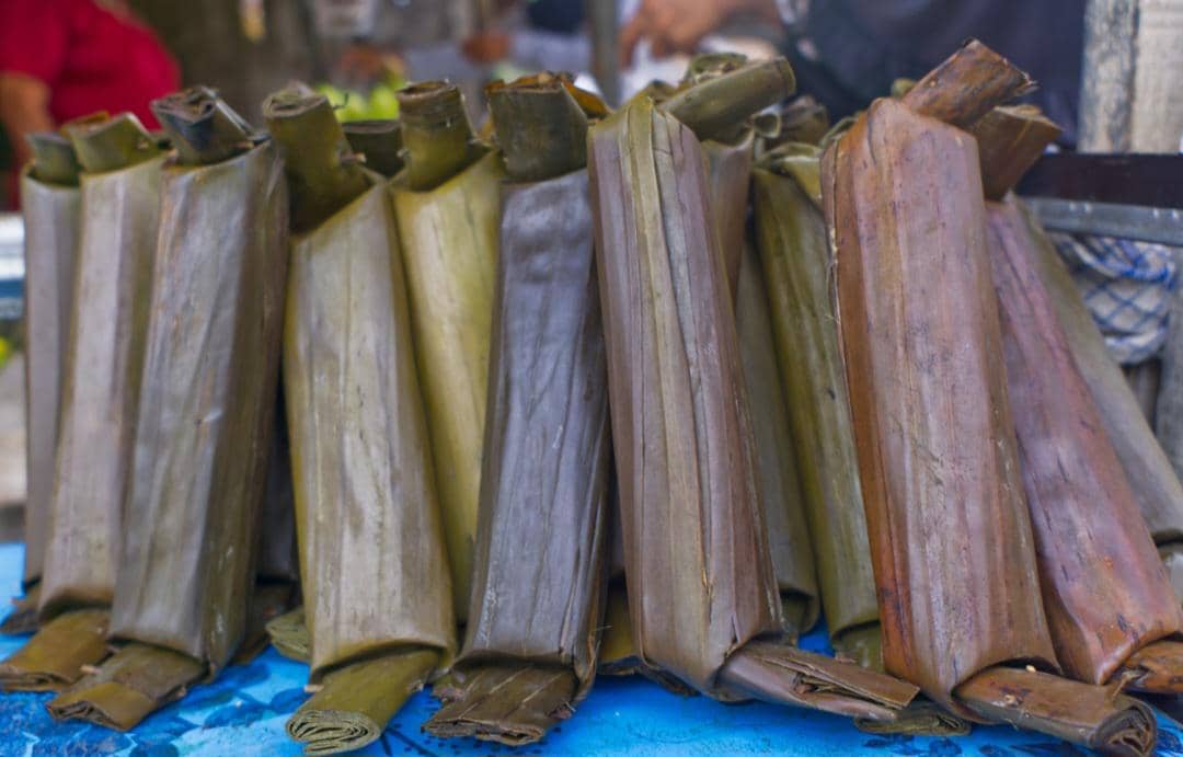 5 Tips Membuat Lontong yang Padat Pulen dan Tidak Cepat Basi