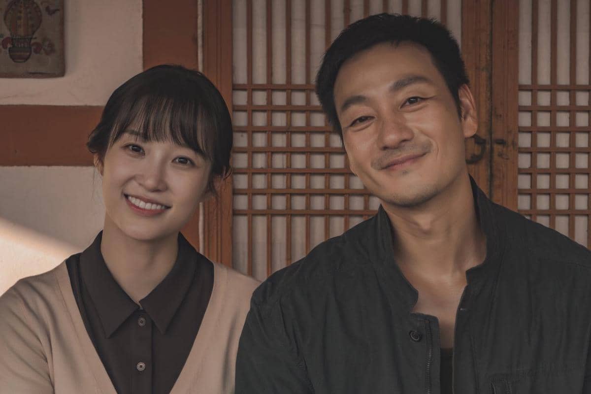 Seo Ji Hye dan Park Hae Soo di The Scarecrow