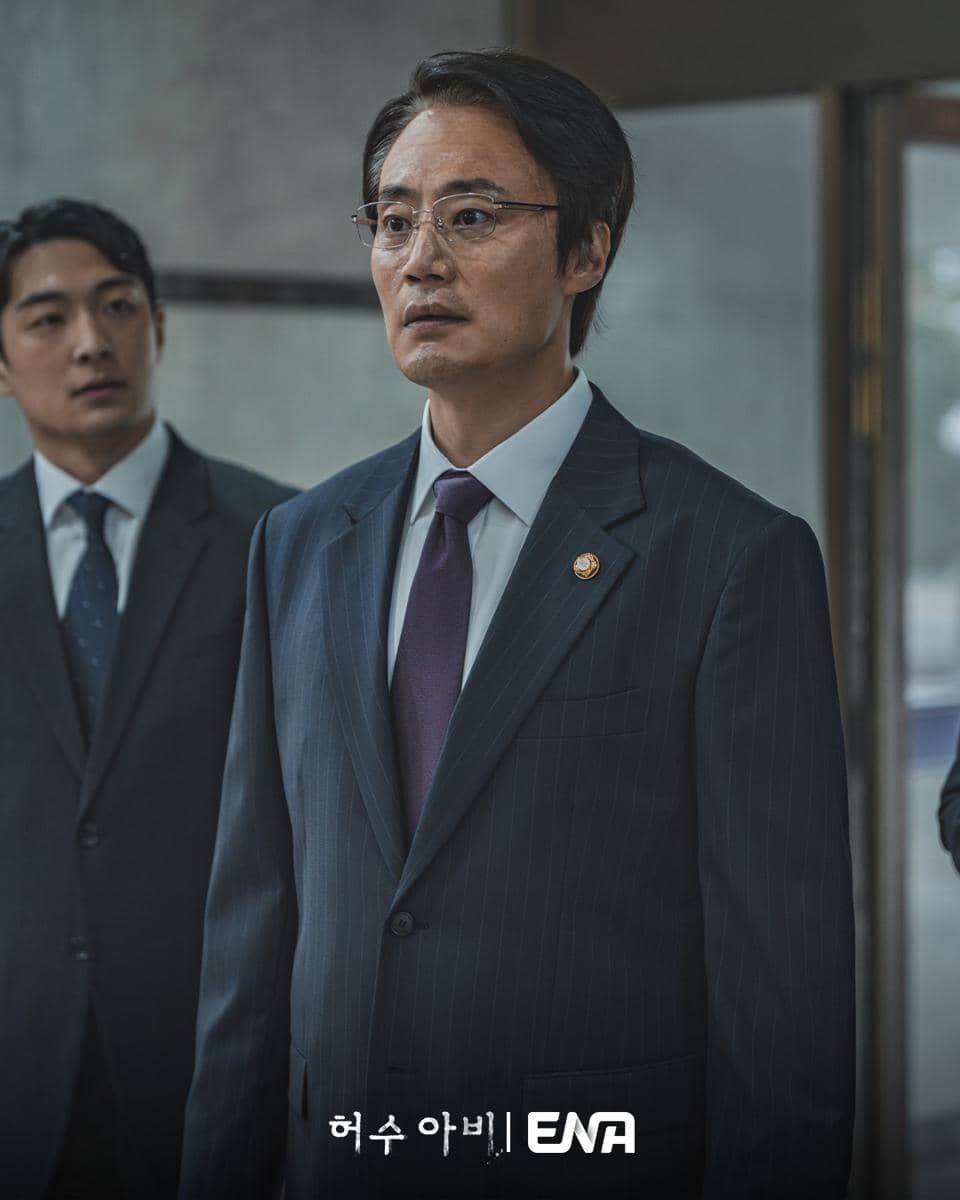 Lee Hee Jun di The Scarecrow