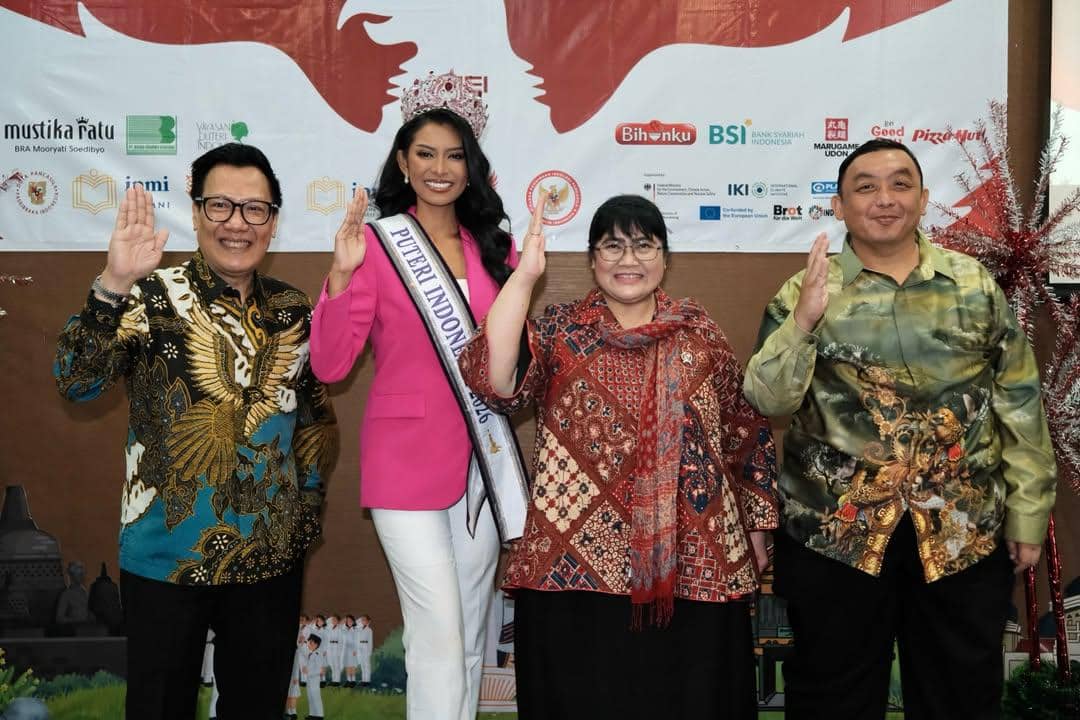 7 Potret Agnes Rahajeng dalam Sebulan Menjabat Puteri Indonesia 2026