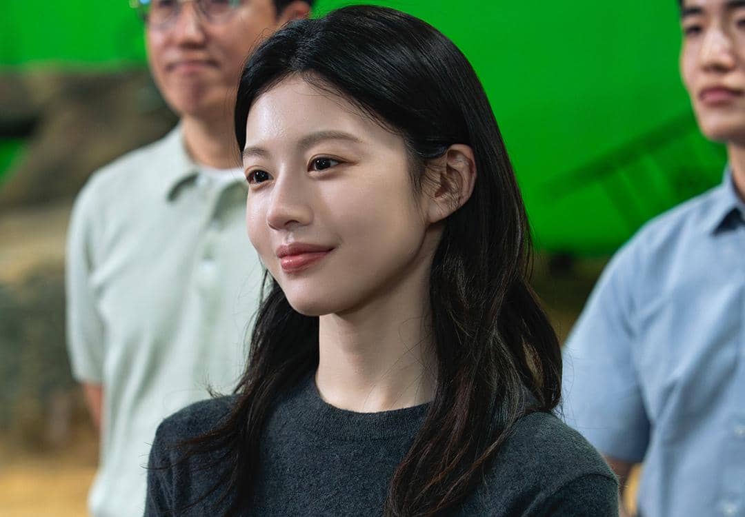 still cut drama Korea We Are All Trying Here