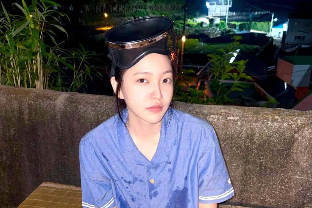 Yeri sebagai Seo Anna di Azure Spring.