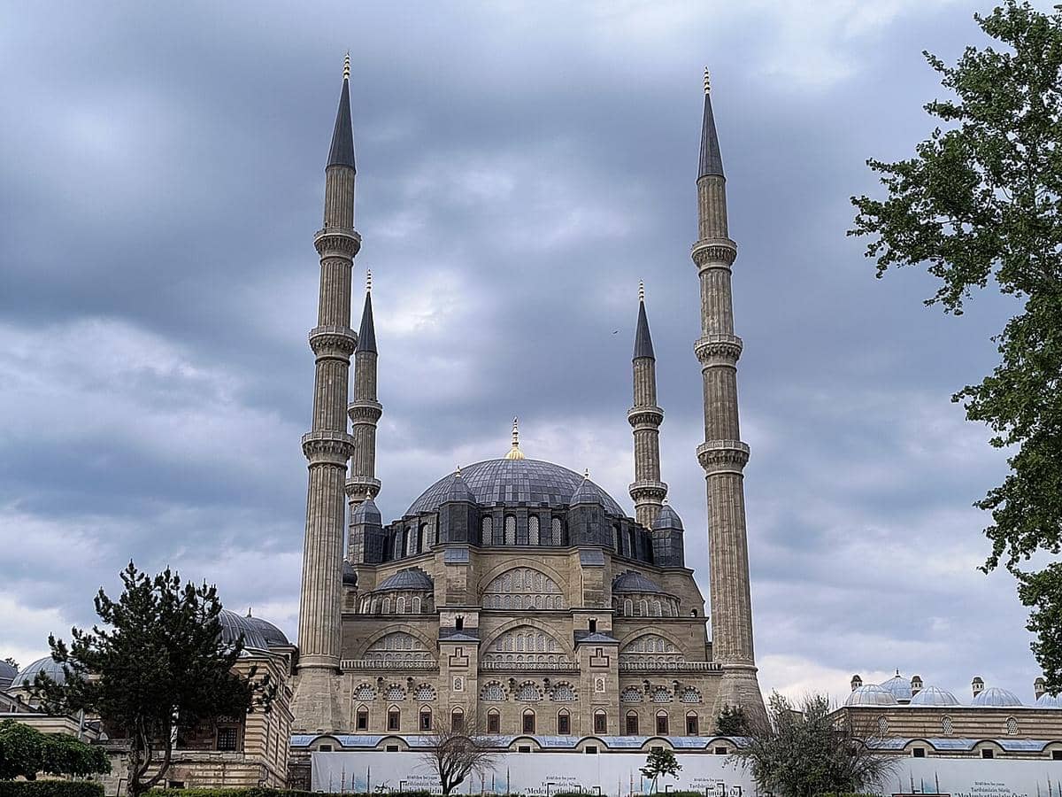 Masjid Selimiye di Edirne, Turki.