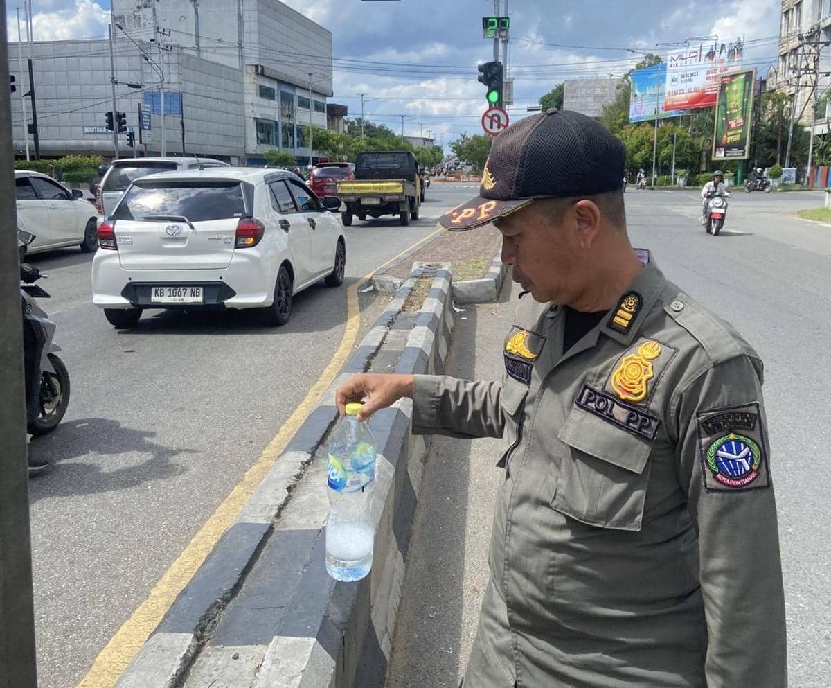 Meresahkan Pengendara! Penyiram Kaca Mobil Kembali Marak di Pontianak