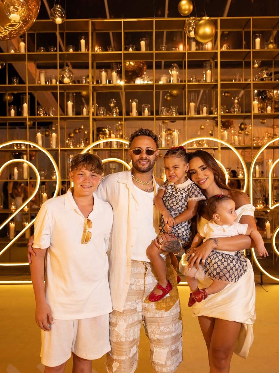 Neymar (instagram.com/neymarjr)
