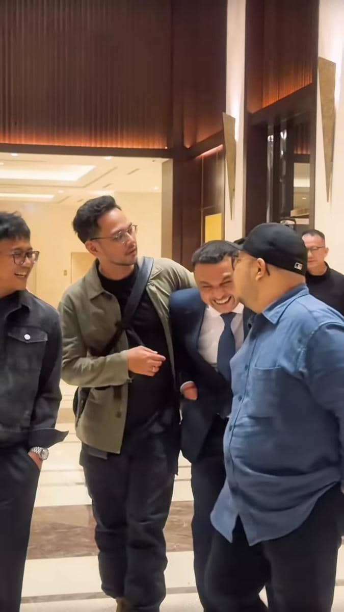 Potret Giring Ganesha temu kangen bareng personel Nidji (instagram.com/giring)